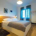 1 2 3 Apartmán *